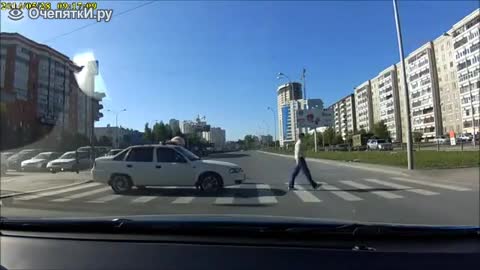 Необичаен пешеходец!