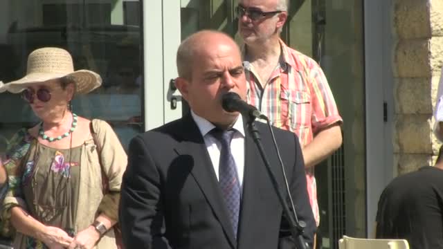 Откриха паметник на Елиас Канети в Русе