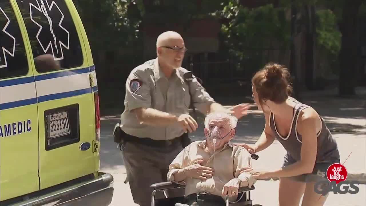 Смях! Заключена линейка - скрита камера ( Just For Laughs Gags )