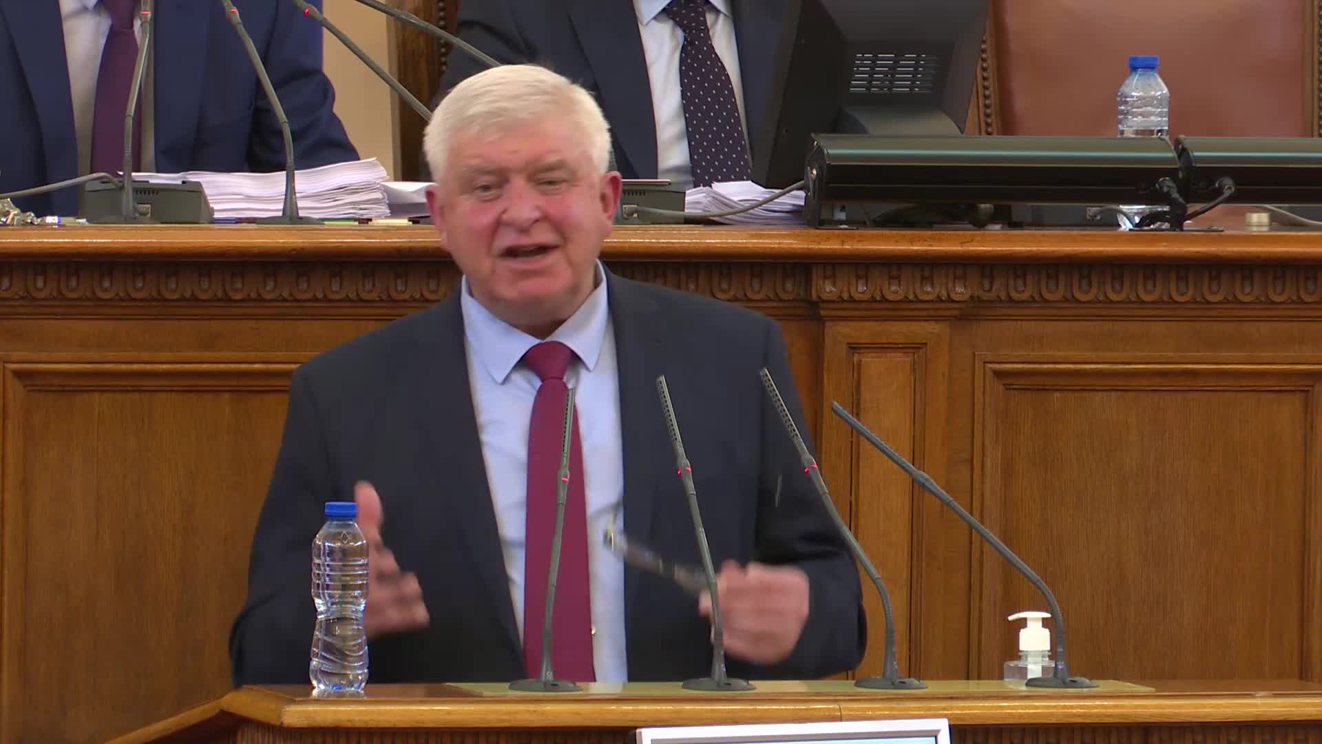 Парламентът прие на първо четене Бюджет 2022 г.