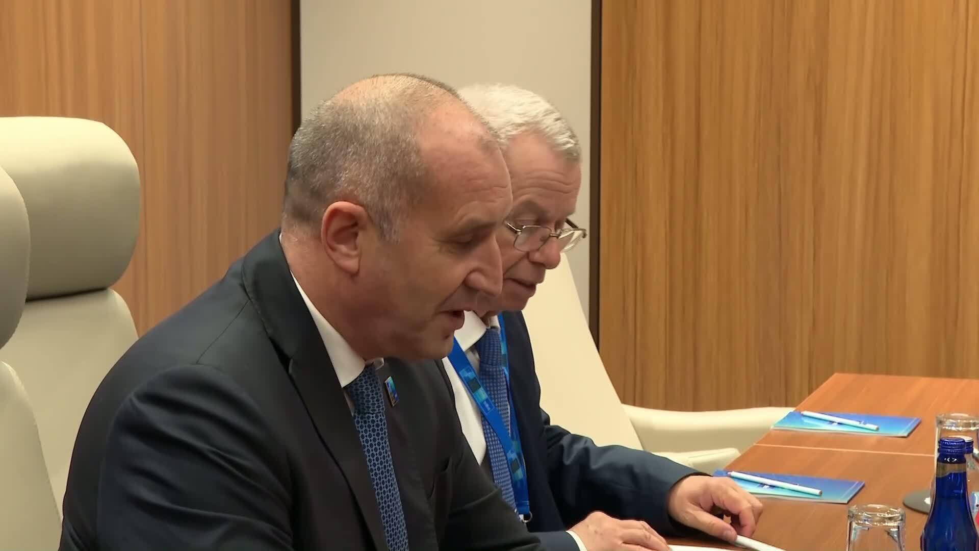 Румен Радев се срещна със Зеленски в Анкара