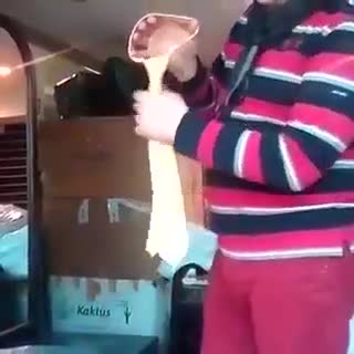 Бърз метод за връзване на вратовръзка. Ето как се прави!