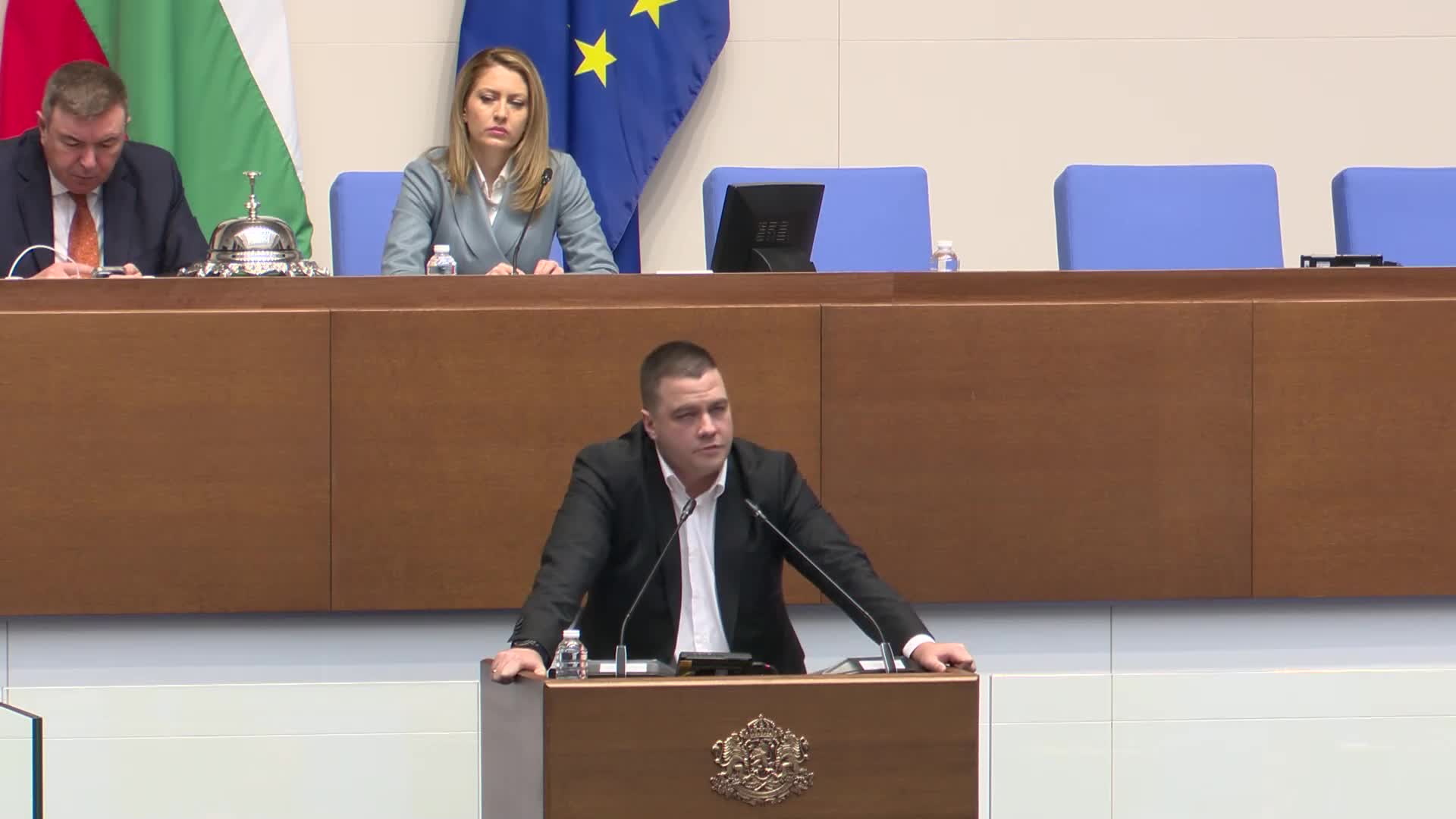 Скандал, обиди и взаимни обвинения в парламента заради трагедията „Петрохан“