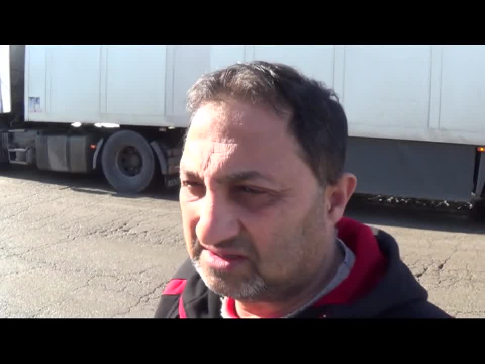 Контра-блокада на гръцките барикади по границата предлагат нашите шофьори