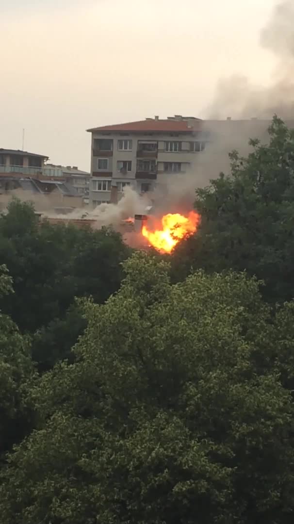 Пожар в "Хиподрума" 13/06/2018 19:16