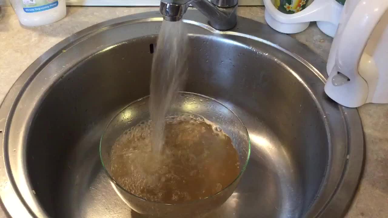 Мръсна чешмяна вода в кв. Драгалевци