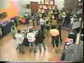 Paola Y Gato En Big Brother(разходка Из Къщата)