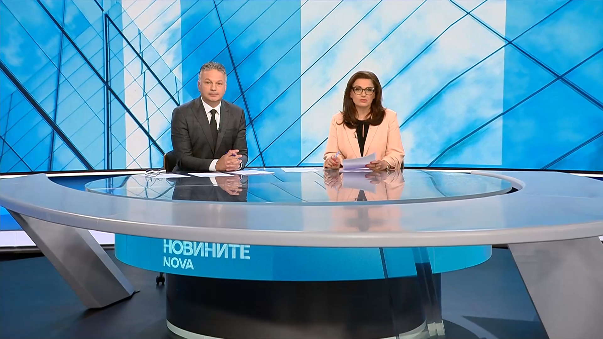 Новините на NOVA | Централна емисия | 15 апр. 2026