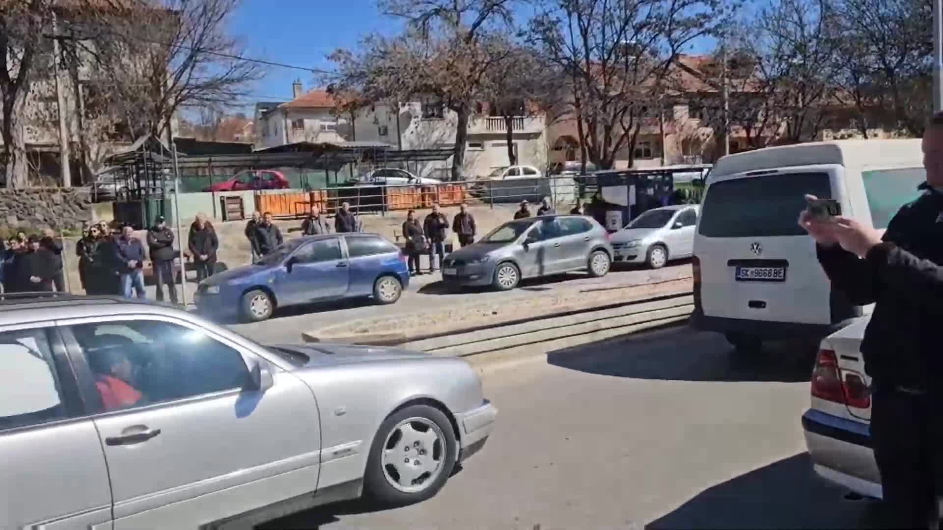 "Почивайте в мир, ангели наши": РСМ се прощава с жертвите на трагедията в Кочани (ВИДЕО+СНИМКИ)