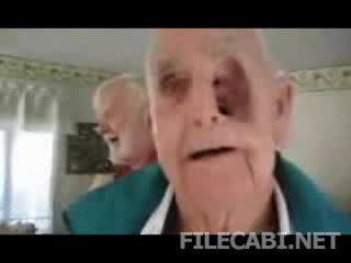 Ужасно - Човек с дупка в главата!!!