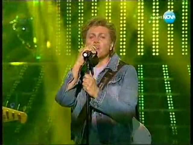 Смях! Албена Михова като Браян Адамс от 27.03.2013