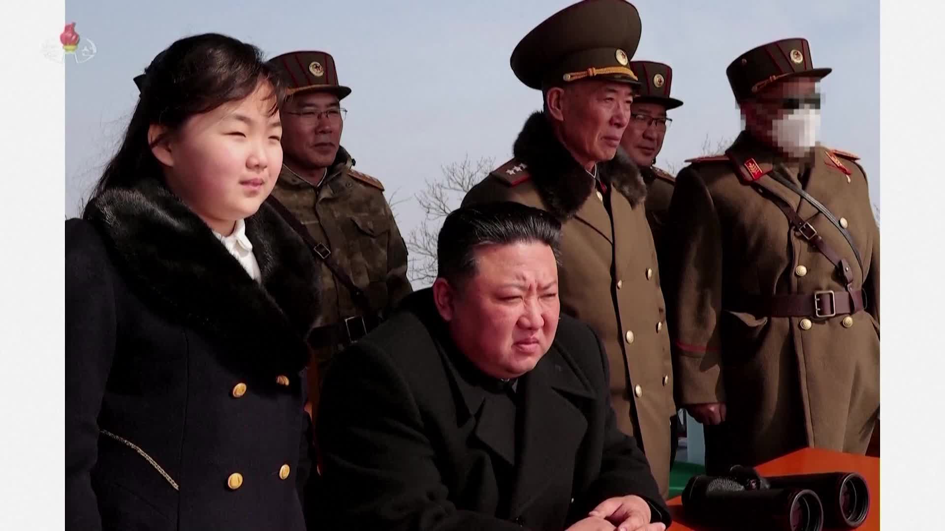 Северна Корея изстреля балистична ракета (ВИДЕО)