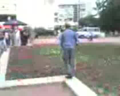 Луд Дядка Денса На Хаус Парти В Русе