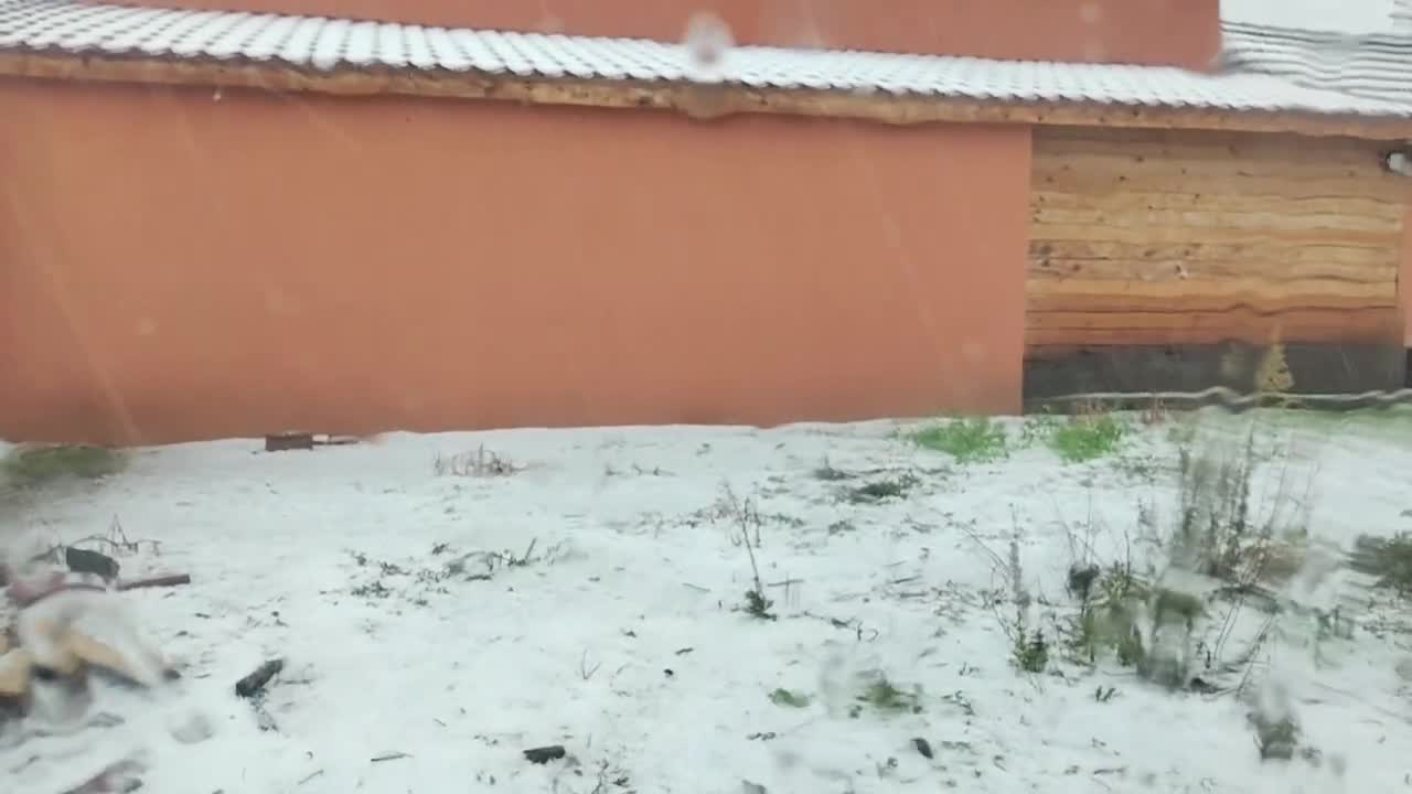 Градушка и проливен дъжд се изляха над Великотърновско