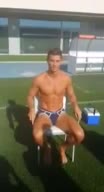 Cristiano Ronaldo също бе залят със ледена вода!ice Bucket Challenge