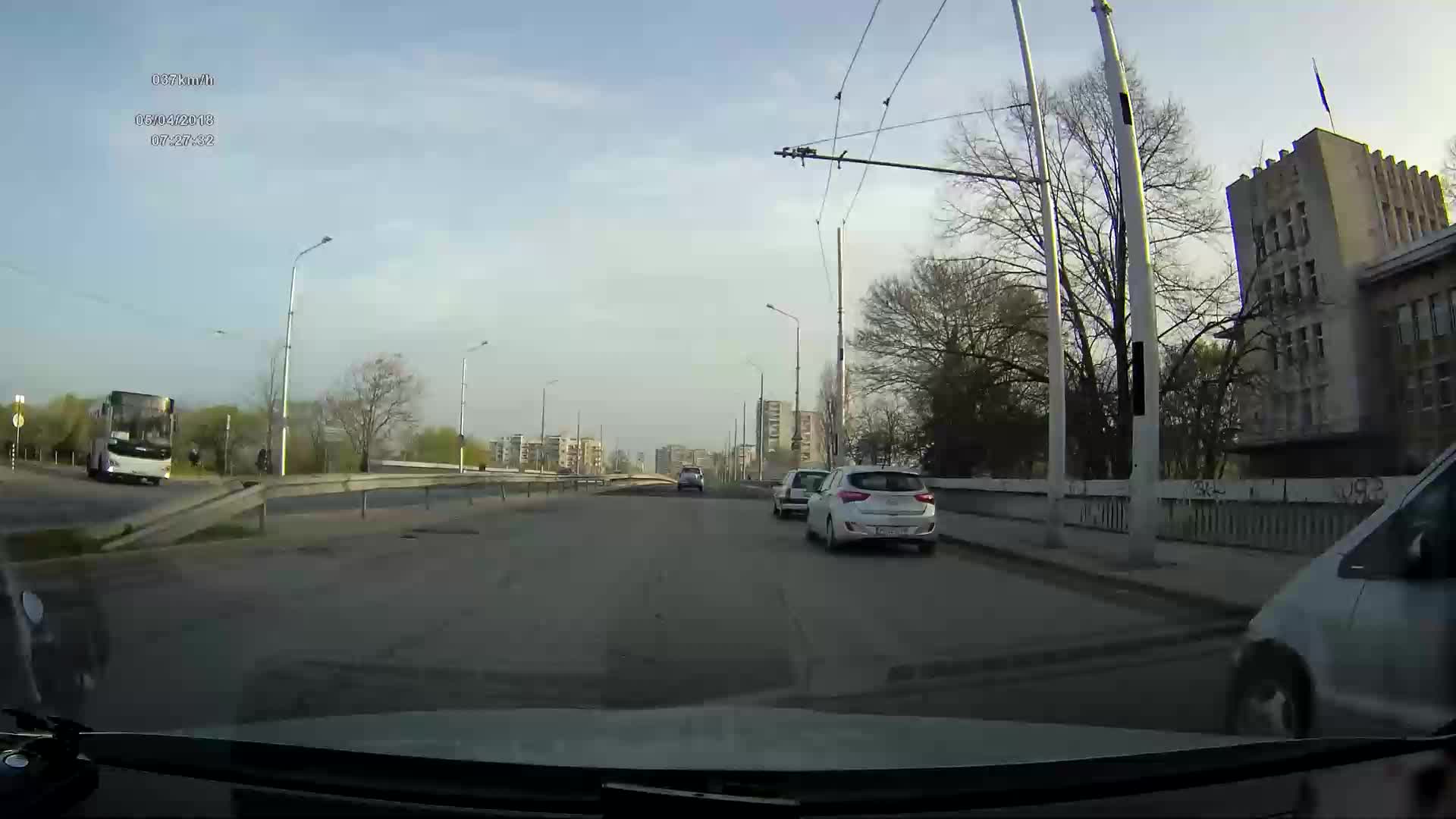 Арогантна наглост на пътя