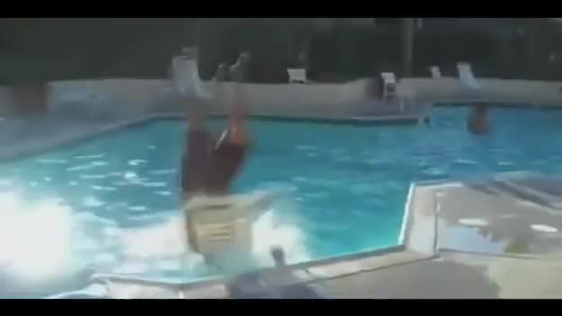 Компилация 4 - пребивания около басейн за Октомври 2015.pool Fail Compilation. Пребиване след скок