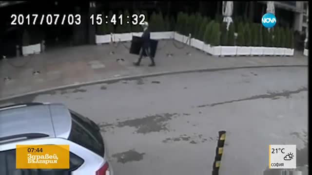 "Дръжте крадеца": Нагла кражна на картина от хотел