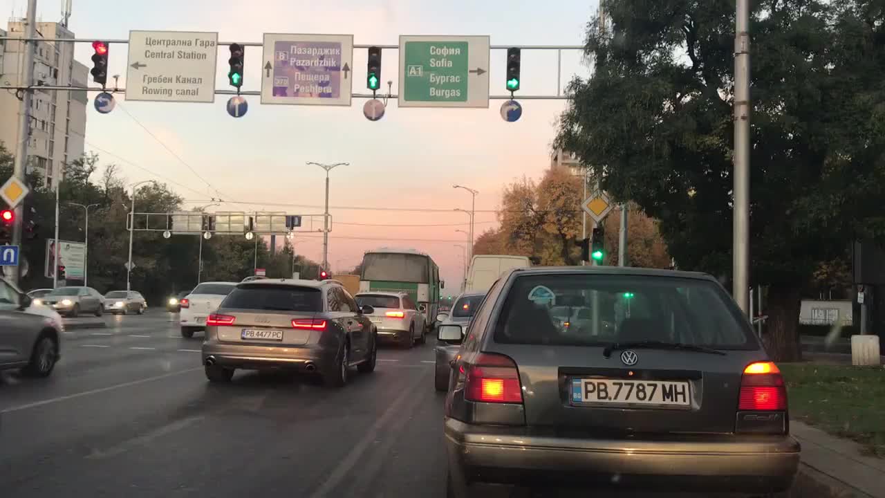 Същите наглеци - на следващото кръстовище