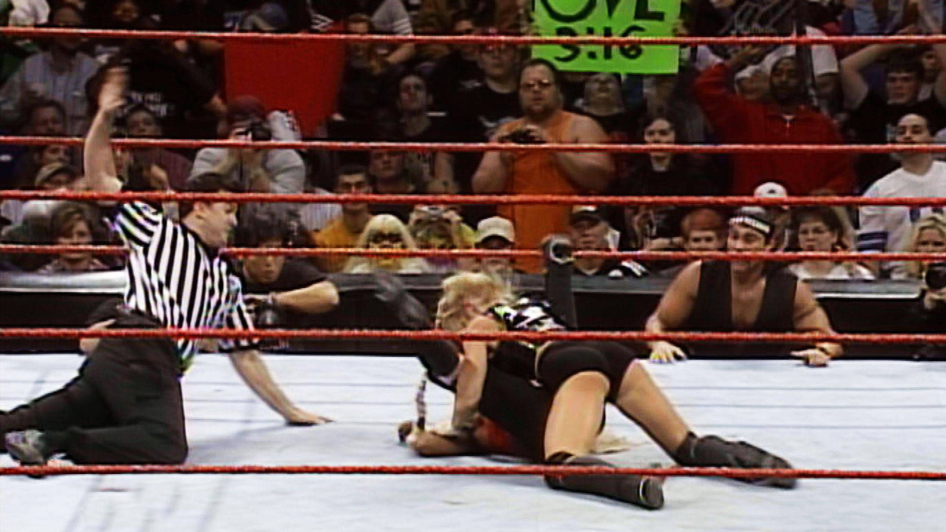 Сейбъл vs. Жаклин - WWE Мач за Титлата при жените: Survivor Series 1998