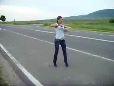 яки мацки Dance на Double D