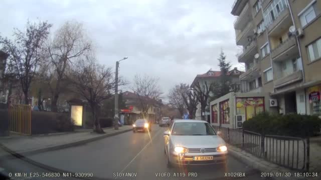 Как ни учат да шофираме?