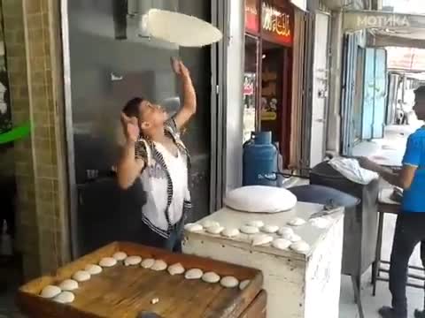 Занаят се учи докато си млад