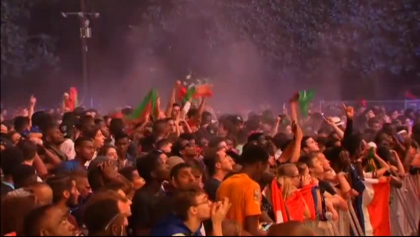 Феновете на Португалия избухнаха в радост след триумф на UEFA EURO 2016